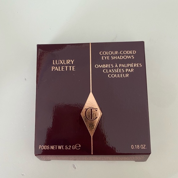 Charlotte Tilbury Walk of No Shame Eyeshadow - Picture 5 of 15